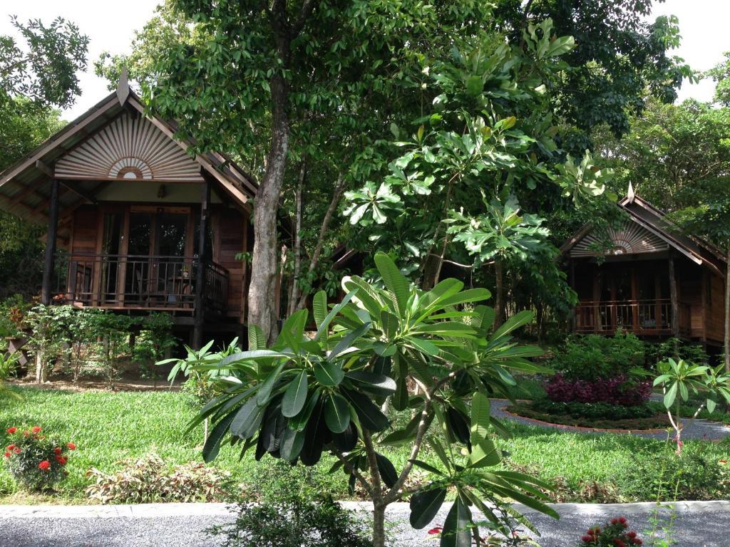 Lanta Happy Hill Hotel Ko Lanta Екстериор снимка