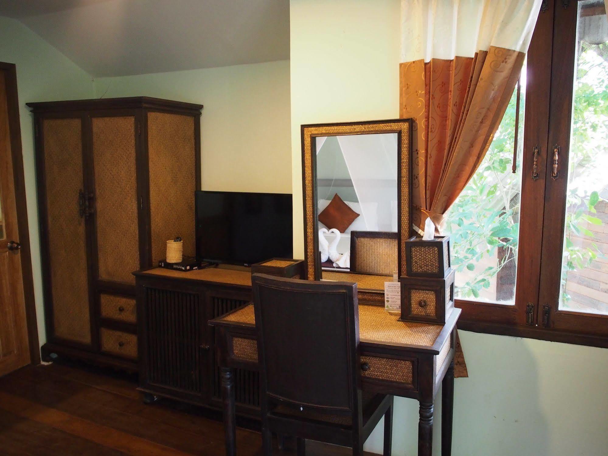 Lanta Happy Hill Hotel Ko Lanta Екстериор снимка
