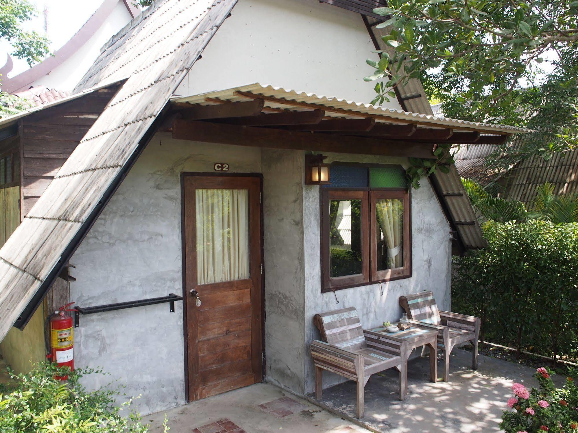 Lanta Happy Hill Hotel Ko Lanta Екстериор снимка
